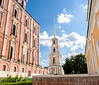 Вид на Успенский собор и Соборную колокольню